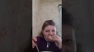 обедаю жду дрова!