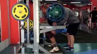 Присед 200 кг на 16 повторений
