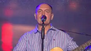 «Вот и осень» авторская песня Константина Макарова, концерт на канале «Теледом» 1 сентября