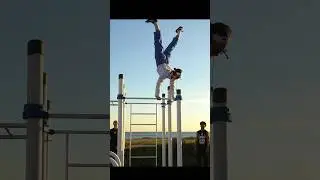 Pro Gymnast pretended to be a Nerd in the Calisthenics Park | Prank #prank #calisthenicsinpublic