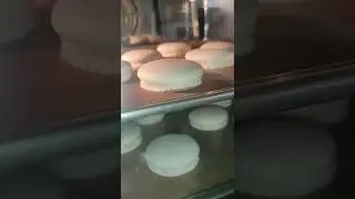 Макарон.