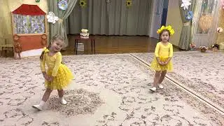 Очень веселый танец , под музыку песни «Лялечка» в исполнении девочек средней группы.