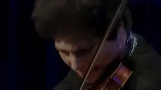 Augustin Hadelich incredible take on Paganini's Caprice No. 24