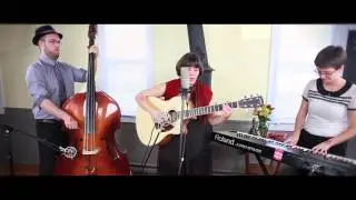 Tracy and The Hurtin' Hearts - I Still See Us Together