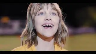Grace VanderWaal Sings 