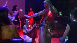 מפעיל למסיבת רווקות - אטרקציה כוללת מקום למסיבה לכל הלילה