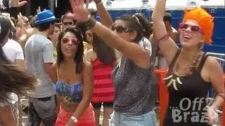 Rio de Janeiro Carnival Bloco : Wild Street Party