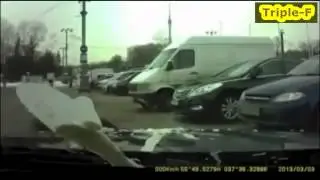 she threw every thing on the car bonnet