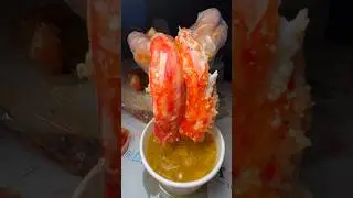 HUGE king crab legs #kingcrab