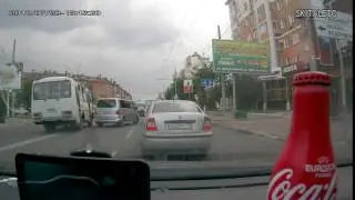 Нарушитель 76 или маршрутка а975ка 57rus через сплошную