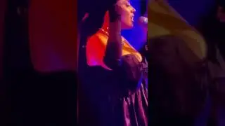Kali Uchis - Dame Beso / Muévete (Live debut in San Diego 9/22)