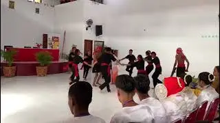 Tarian maku-maku 