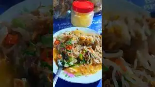 Warung Bakmi Lethek Mbah Jumal. Kuliner kearifan lokal khas Bantul dengan rasa yang mantul.