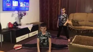 Мы Остаёмся Дома и Тренируемся с Братом 💪👊