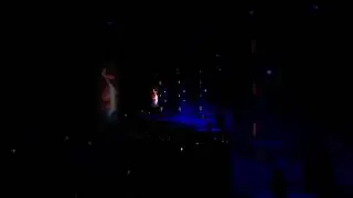 Фанаты зовут Окси на Концерте в Киеве 16.12.17