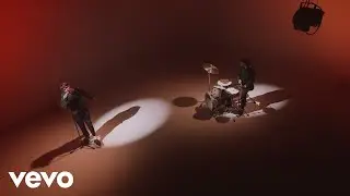 joan - right back