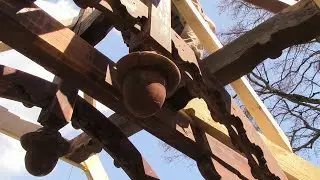 2/3 Restauration d'un ancien portique en bois (Heimatstil vers 1910) M. Marc Varidel , Sainte-Croix.
