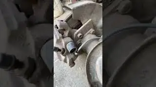 Задние дисковые тормоза на родной мост ваз #здт #дисковые #тормоза