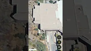 Giant spider 🕷 around the wall in Google Earth #giant #spider #statue @earthvision635