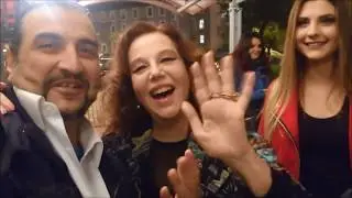 A casa tutti bene Film 2018: Stefania Sandrelli saluta i fan col Salutatore