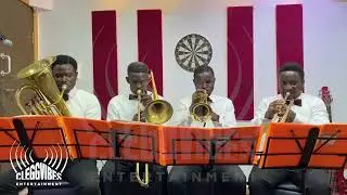 Taiwo Clegg & The Vibes playing For unto us