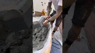 Bricklayer uses his 9 carat gold trowel to build a garden wall🏆 #bricklaying #construction