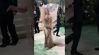Met Gala 2024: Lana Del Rey