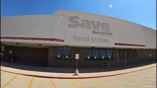 ABANDONED Save A Lot.  Rockford IL