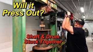 Pressing a Shaft and Winch Drum Apart
