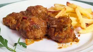 Deliciosas albóndigas caseras con salsa de curry