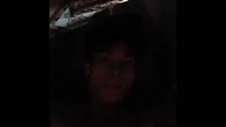 The men com Bơi