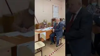 Лидер кировских коммунистов проголосовал 11 сентября