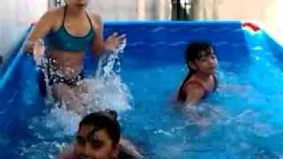 las chicas en bikini