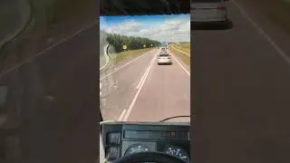 омский отморозок и вежливый мотоциклист