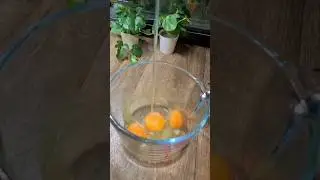 Беру 3 яйца и яблоки и готовлю  Обалденную Шарлотку!#рецепты