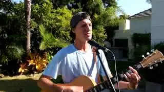 🔃 Happy - Pharrell Williams (Live Looping)