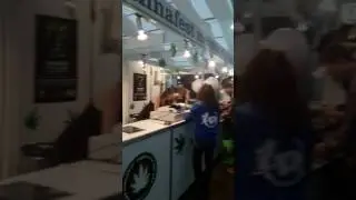 фестиваль  конопли в Праге