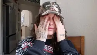 VLOGMAS #12: im 22 and confused