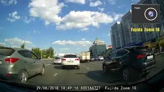 Видеорегистратор Fujida Zoom 10 днем