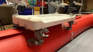 Стол Borika в лодке Azimut Vector 370