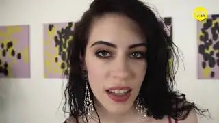 Teaser w/ Anna de Ville