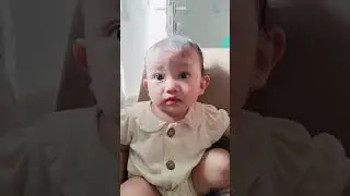 bayi gemoy 14 bulan gemes banget dengan tingkahnya yang serius banget😂😍😍