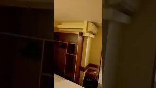 Деревенский житель заехал в дорогую гостиницу в большом городе (ч.1)