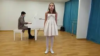 Замазан Валерия(сольний спів, ІІ в.к., викл. Лупіка І.Ю.) для конкурсу  "Радість відкриття"