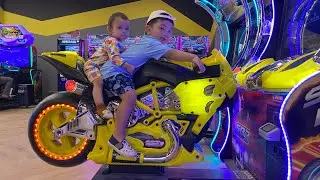 Visit ke indoor permainan | moto gp | tembak air | pingpong | transformers | zombie | video games