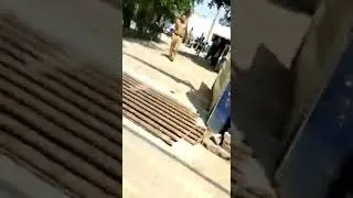 शिकायत लेकर थाने पहुंचे महिला से दरोगा ने की मारपीट, देखें वीडियो