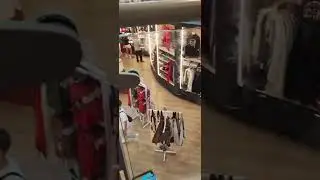 CN Tower shop