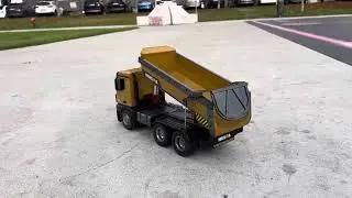 RC sklápač Huina 1573, test a funkcie