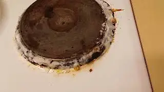 Как очистить электроплиту содой и уксусом