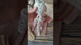 Игрушки осьминожки для недоношенных малышей